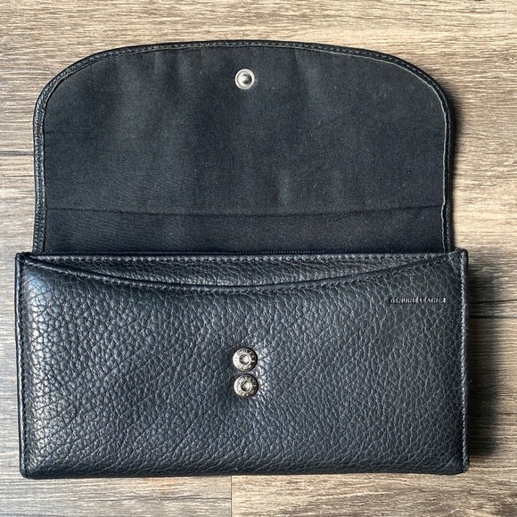 Kenneth Cole Women’s Black Leather Wallet - Picture 2 of 6
